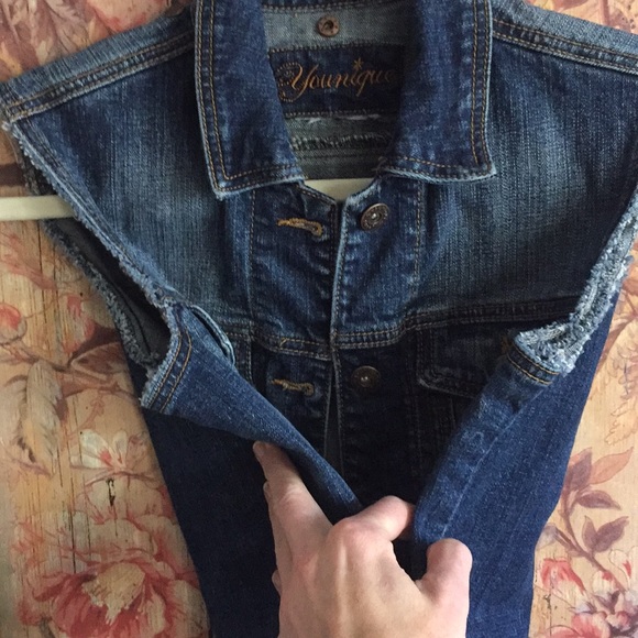 VINTAGE Y2K 90s JEAN JACKET VEST YOUNGIQUE STRETCH BOHO DISTRESS DENIM JEAN VEST - Picture 8 of 11